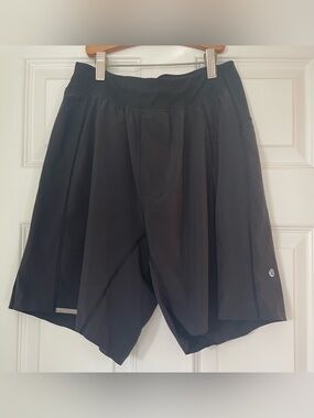 Men’s Lululemon shorts - small